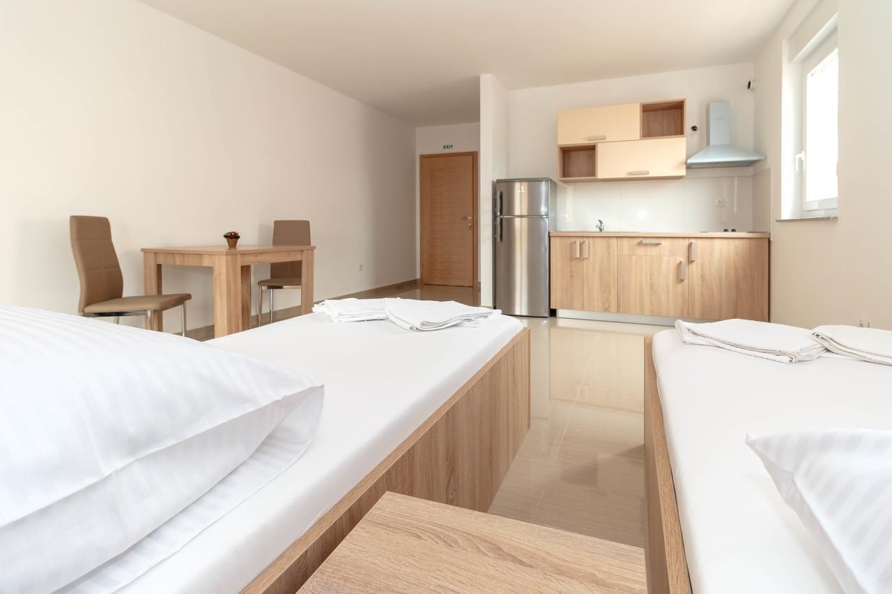 Summer Fun Apartments نوفاليا المظهر الخارجي الصورة